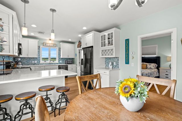 527 Ocean Boulevard, Hampton, NH 03842