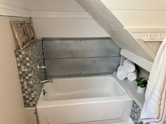 420 Robert Street, Ludington, MI 49431