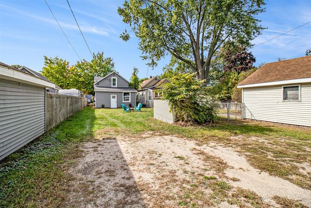 420 Robert Street, Ludington, MI 49431