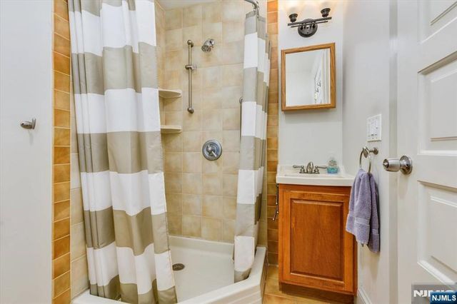 194 Christie Heights Street, Leonia, NJ 07605