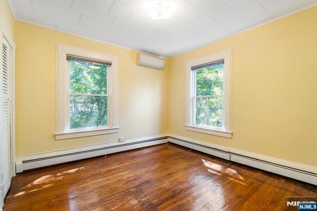 194 Christie Heights Street, Leonia, NJ 07605
