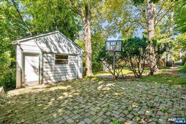 194 Christie Heights Street, Leonia, NJ 07605