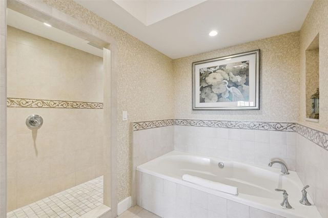 7593 GATHERING DRIVE 311, Kissimmee, FL 34747