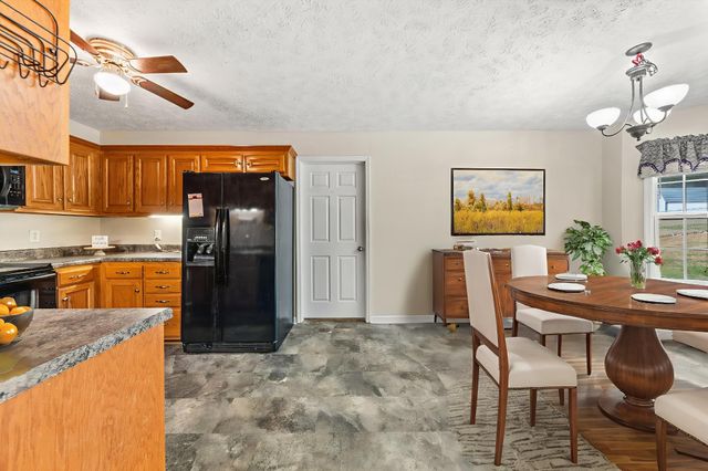 992 Sumerset Cir, Lewisburg, TN 37091