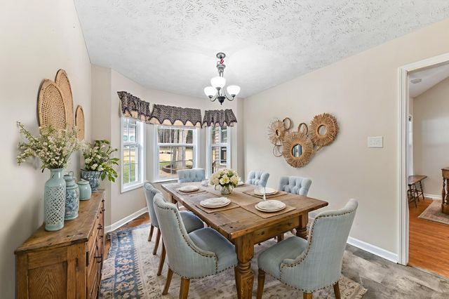 992 Sumerset Cir, Lewisburg, TN 37091