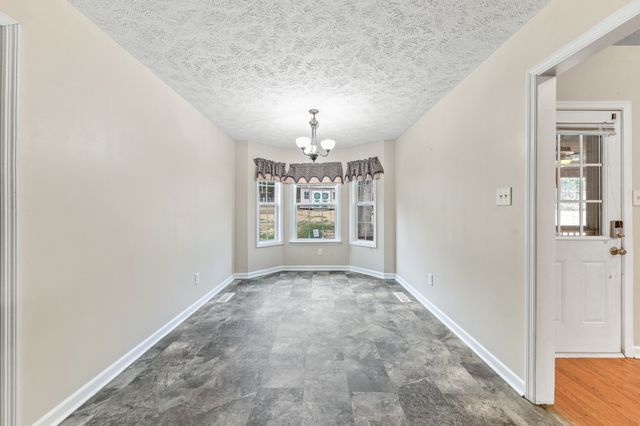 992 Sumerset Cir, Lewisburg, TN 37091