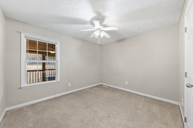 992 Sumerset Cir, Lewisburg, TN 37091