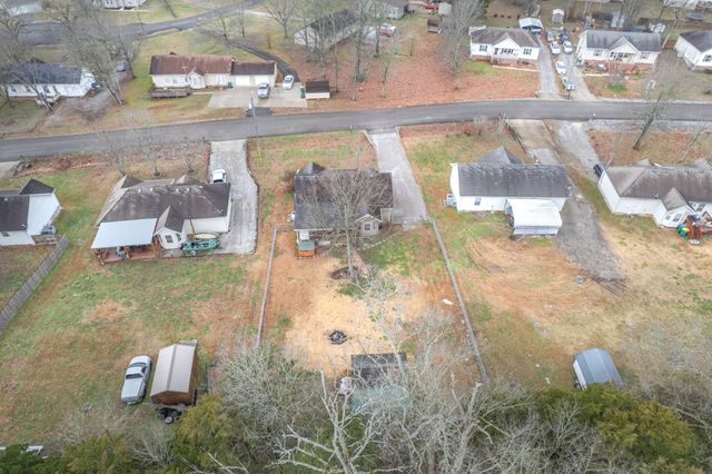 992 Sumerset Cir, Lewisburg, TN 37091