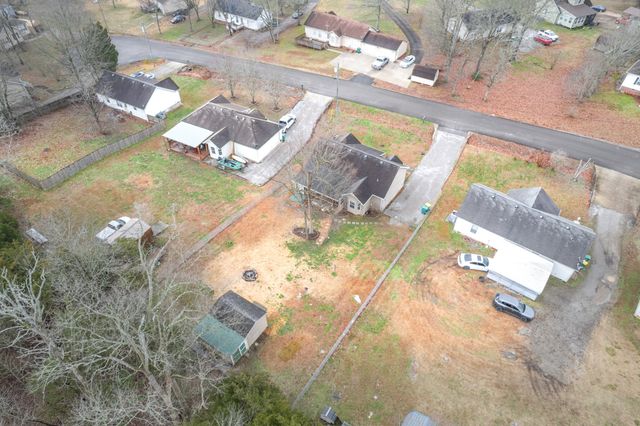 992 Sumerset Cir, Lewisburg, TN 37091