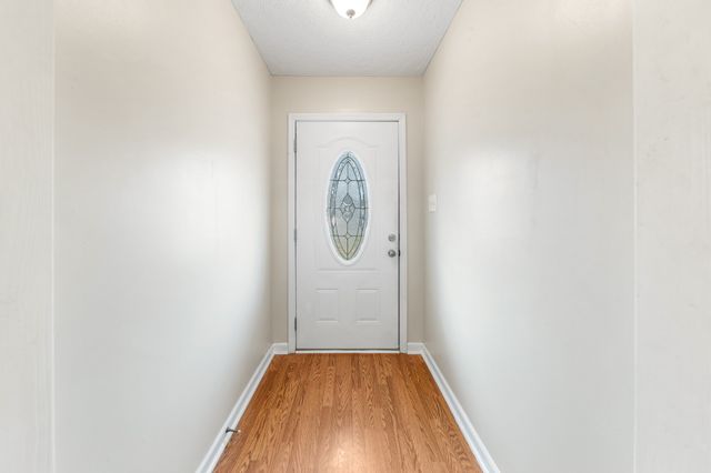 992 Sumerset Cir, Lewisburg, TN 37091