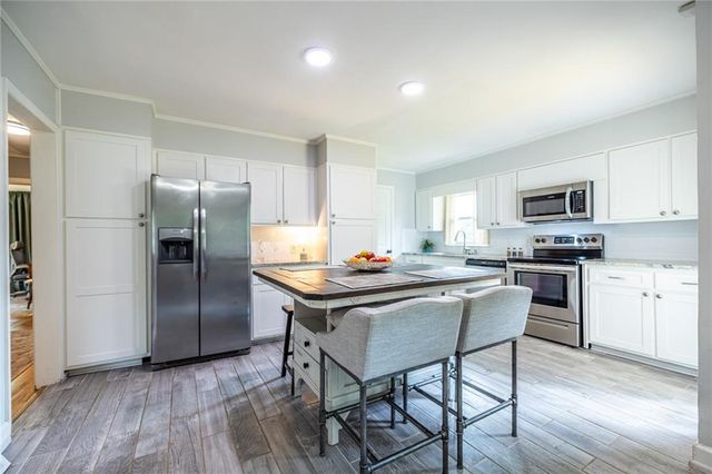2299 Vistamont Drive, Decatur, GA 30033