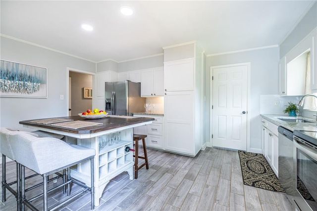 2299 Vistamont Drive, Decatur, GA 30033