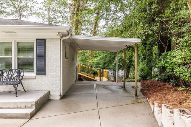 2299 Vistamont Drive, Decatur, GA 30033
