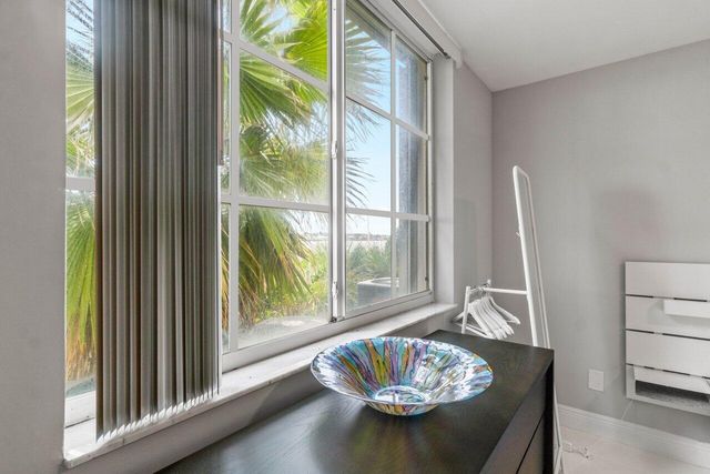 180 YACHT CLUB Way 102, Hypoluxo, FL 33462