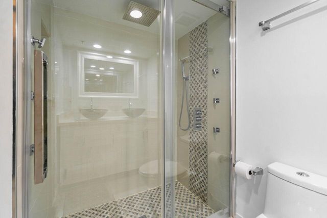 180 YACHT CLUB Way 102, Hypoluxo, FL 33462