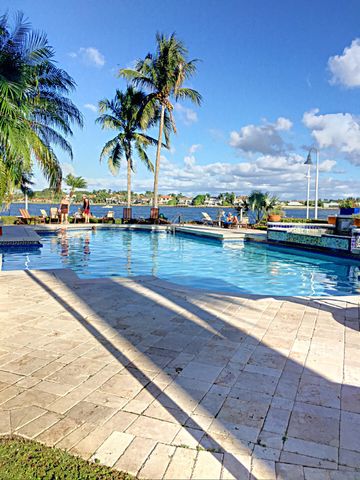 180 YACHT CLUB Way 102, Hypoluxo, FL 33462