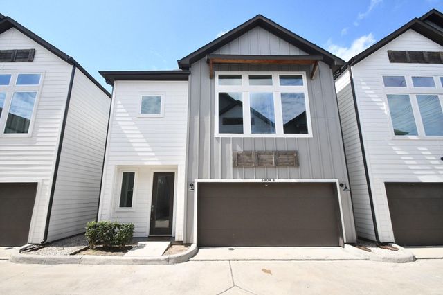 5904 Gardendale Drive B, Houston, TX 77092