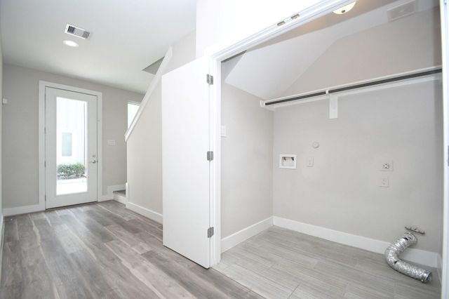 5904 Gardendale Drive B, Houston, TX 77092