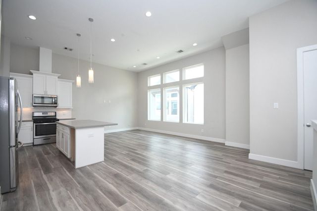 5904 Gardendale Drive B, Houston, TX 77092