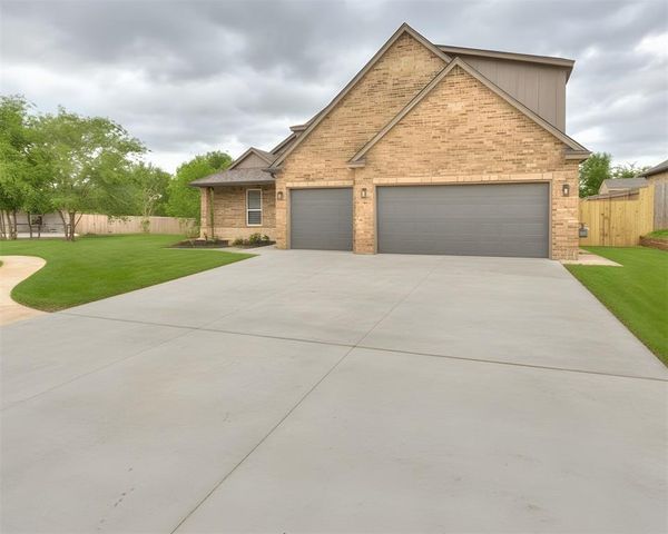 14920 Winoma Drive, Oklahoma City, OK 73142