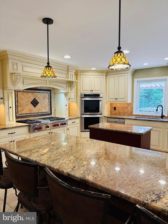 1436 LINDEN LN, West Chester, PA 19380