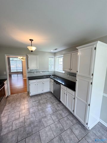 102 Sunset Circle, Madison, AL 35758