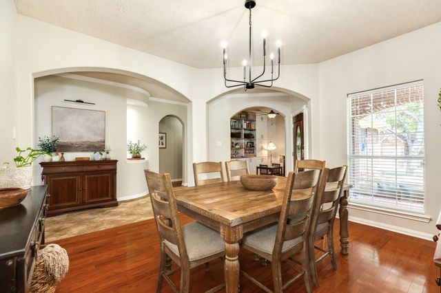 3529 Pine Valley Drive, Pearland, TX 77581