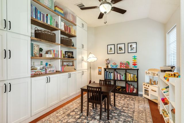 3529 Pine Valley Drive, Pearland, TX 77581