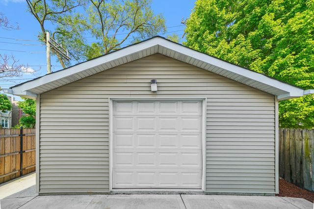 322 S Kostner Avenue, Chicago, IL 60624