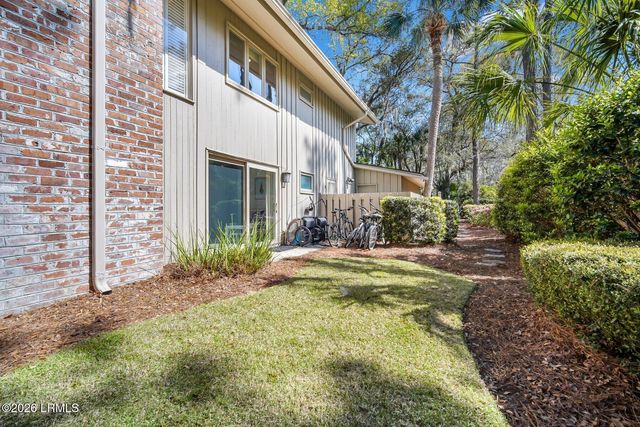 12 Sandhill Crane Road, Hilton Head Island, SC 29928