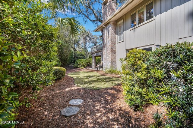 12 Sandhill Crane Road, Hilton Head Island, SC 29928