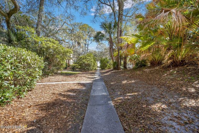 12 Sandhill Crane Road, Hilton Head Island, SC 29928