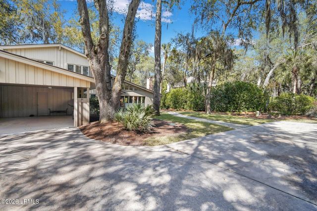 12 Sandhill Crane Road, Hilton Head Island, SC 29928