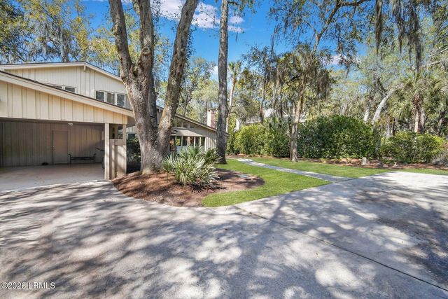 12 Sandhill Crane Road, Hilton Head Island, SC 29928