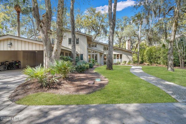 12 Sandhill Crane Road, Hilton Head Island, SC 29928