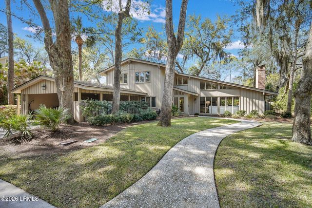 12 Sandhill Crane Road, Hilton Head Island, SC 29928