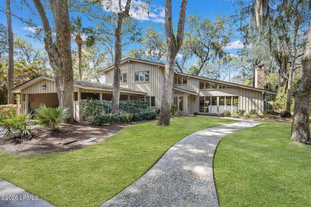 12 Sandhill Crane Road, Hilton Head Island, SC 29928