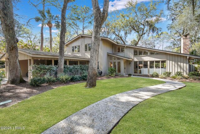 12 Sandhill Crane Road, Hilton Head Island, SC 29928