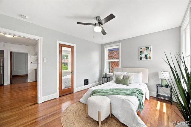 5068 Pernod Avenue, St Louis, MO 63139