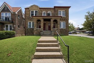 5068 Pernod Avenue, St Louis, MO 63139