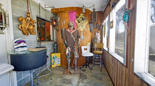 300 W 6th Street, Kerby, OR 97531