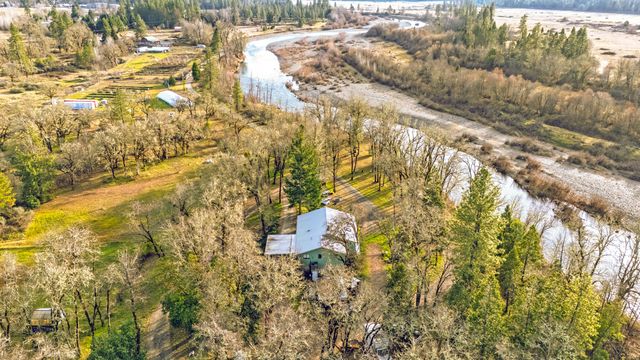 300 W 6th Street, Kerby, OR 97531