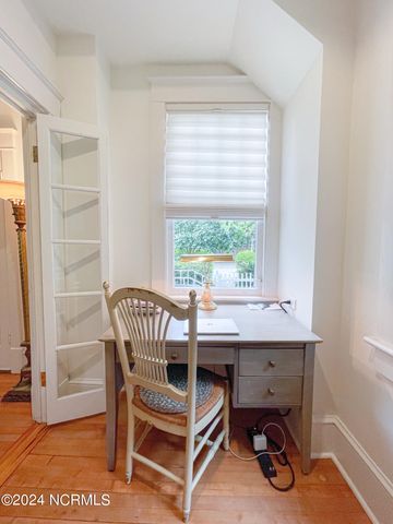 1801 Chestnut Street, Wilmington, NC 28405