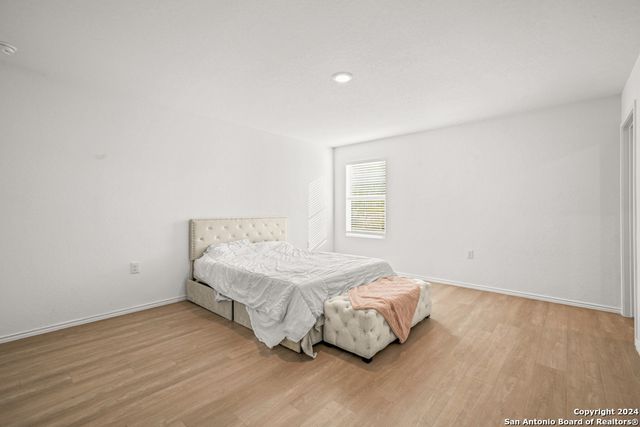 918 COOK BND, San Antonio, TX 78221