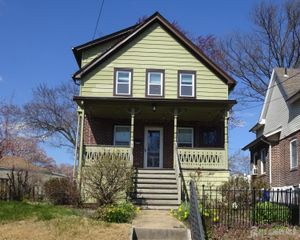 54 Evergreen Avenue, Fords, NJ 08863