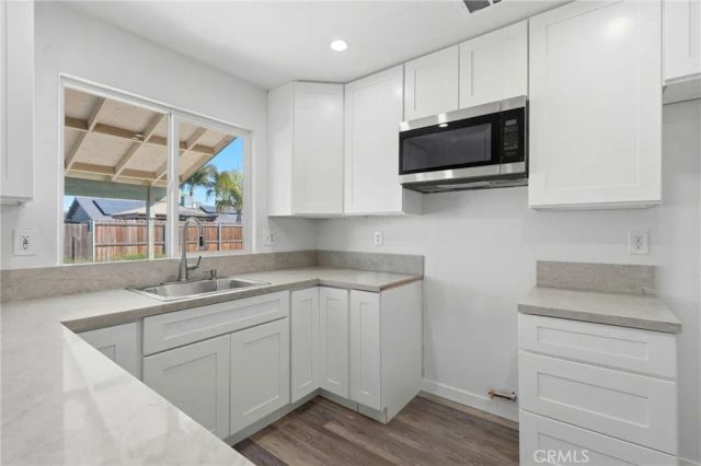 1921 S Kerckhoff Way, Hanford, CA 93230