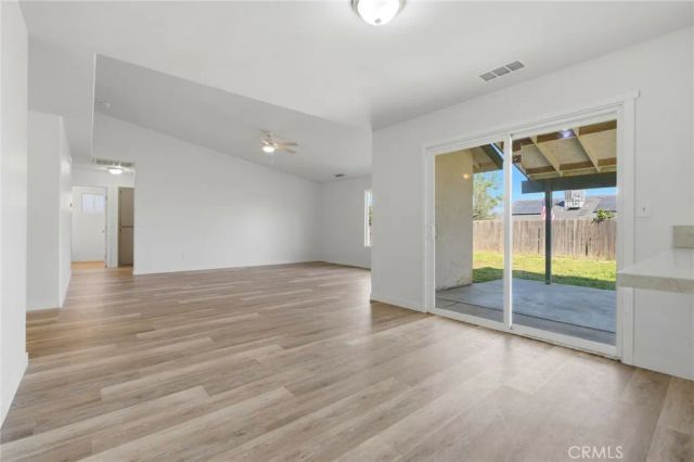 1921 S Kerckhoff Way, Hanford, CA 93230