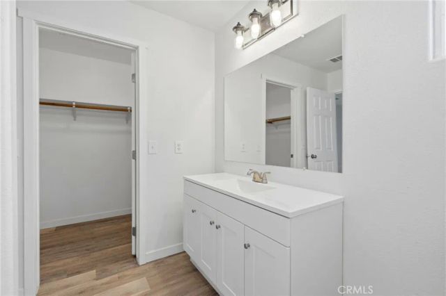 1921 S Kerckhoff Way, Hanford, CA 93230