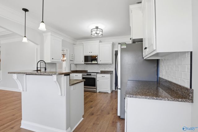 17092 Obsidian Circle, Athens, AL 35613