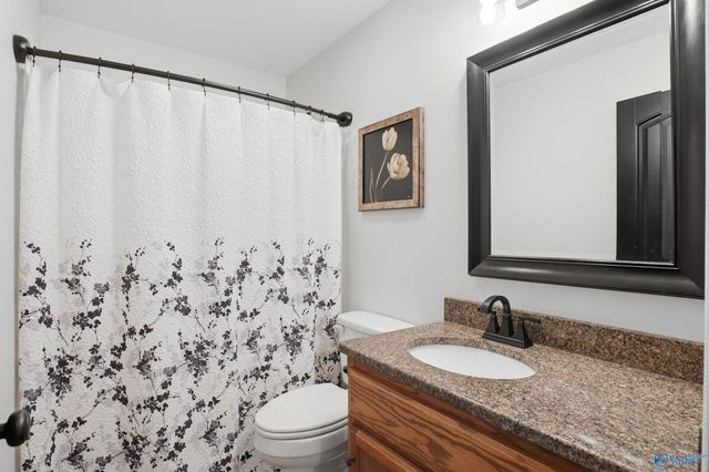 17092 Obsidian Circle, Athens, AL 35613